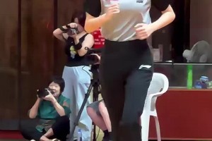 又美又颯！看完之后我再也不噴CBA裁判啦????