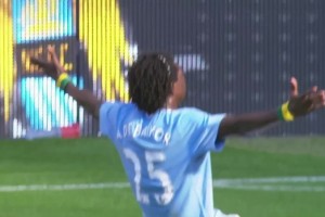 槍手叛徒！阿德巴約轉(zhuǎn)會(huì)曼城弒殺舊主阿森納！狂奔百米滑跪慶祝！