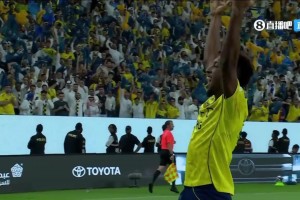 對(duì)手回傳送禮！科曼沖刺奔襲臥射破門！勝利2-0再下一城！