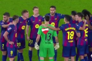 團(tuán)結(jié)！隊(duì)友等拉什福德加入后才開(kāi)始進(jìn)行隊(duì)內(nèi)談話(huà)