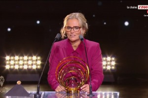 率英格蘭女足衛(wèi)冕歐洲杯！官方：魏格曼獲女足克魯伊夫獎