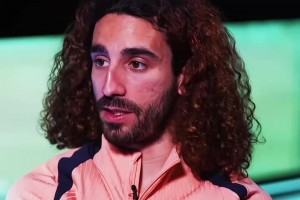 切爾西不能沒有蓬蓬頭！庫(kù)庫(kù)雷利亞此前解釋為什么留這個(gè)發(fā)型！