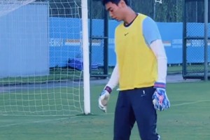 足協(xié)評議:參考國際足聯(lián)裁判專家意見，支持馬納法不是手球的判罰