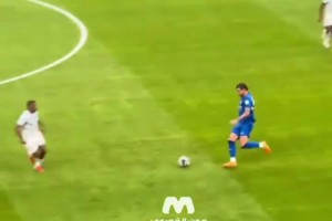 真降維打擊！曾經(jīng)的世一左特奧后場(chǎng)拿球狂帶60米一條龍破門！