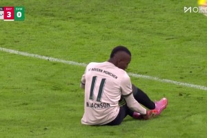 浪費(fèi)絕佳機(jī)會(huì)！杰克遜單刀赴會(huì)打門太正了！