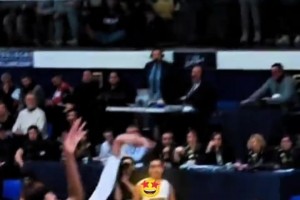 楊毅：我和周琦探討過 若中國有文班亞馬基本12歲過后就會(huì)消失