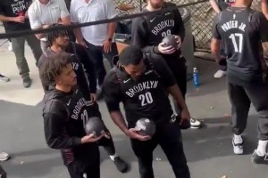 去年崔永熙也參加過(guò)！曾凡博隨籃網(wǎng)一起參加公開(kāi)訓(xùn)練！