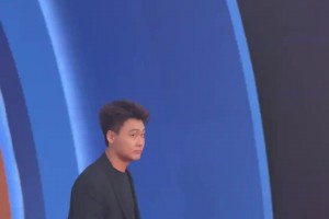 氣質(zhì)這塊必須的！中國男籃隊員們的紅毯！簡直帥爆了！