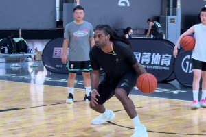 在梅奧的指導(dǎo)下，相信遼籃會(huì)涌出一批了不起的后衛(wèi)??