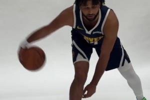 好家伙，賈馬爾-穆雷換了個發(fā)型，差點都沒認出來??