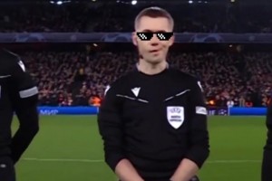 ??什么情況？場(chǎng)上怎么有兩個(gè)特羅薩德？