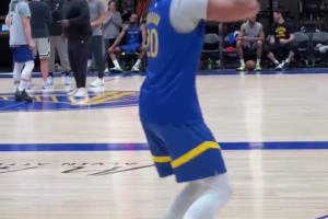 跟腱撕裂的塔圖姆，天天跟著隊友一起訓(xùn)練，手很癢啊！