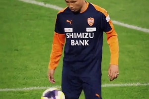 沒有花里胡哨，全是扎實基本功！日本前國腳乾貴士顛球節(jié)奏感