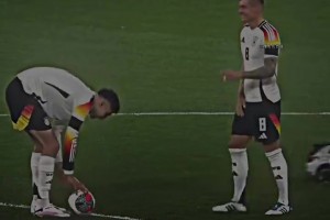 當(dāng)年是真的強！維爾茨7秒閃擊法蘭西，打得高盧雄雞摸不著頭腦！