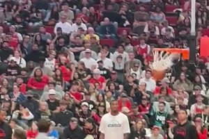 灑灑水啦！楊瀚森在球迷日三分訓練，穩(wěn)穩(wěn)命中！