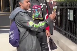 這天賦不打球可惜了！魔術(shù)師兒子EJ醬現(xiàn)身巴黎時(shí)裝秀????