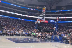 這八大超巨兩兩PK誰最強？霍華德選到最后：勒布朗最強！