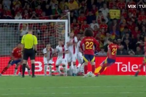 精彩！奧亞薩瓦爾任意球直接爆射破門！西班牙2-0領(lǐng)先格魯吉亞！