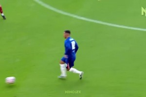 美顏還是那個(gè)美顏！傳奇賽科斯塔和斯科特爾爆發(fā)沖突??