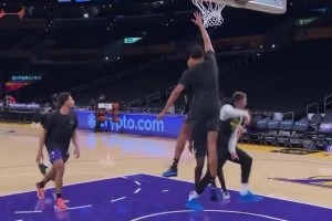 45歲姚明開(kāi)始領(lǐng)養(yǎng)NBA的養(yǎng)老金了 每月可領(lǐng)1838美元~