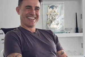 卡納瓦羅：韋世豪技術(shù)很棒但身體太差，我勸他多練力量但他太懶了