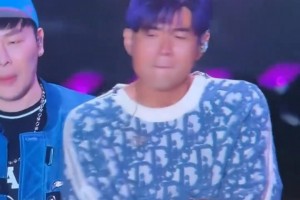 懷念老大??！粉絲在周杰倫演唱會(huì)上提到科比 周董瞬間淚目~