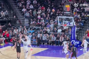 自信就對了??！楊瀚森無懼凱斯勒防守，三分果斷出手一發(fā)入魂??