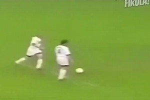 統(tǒng)治級的賽場表現(xiàn)！感受“外星人”羅納爾多的華麗足球！