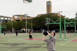 看爽了！頂級(jí)技術(shù)流王治郅國(guó)際賽場(chǎng)精彩集錦！夢(mèng)幻腳步太秀了~