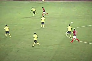 領(lǐng)球這下太漂亮了！13年亞冠決賽艾克森這球太不講理了！