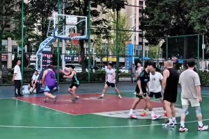 本以為是好傳，結(jié)果哥們起跳才知道大神在這