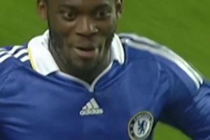 藍(lán)軍歐冠經(jīng)典進(jìn)球！埃辛無(wú)解凌空世界波攻破巴薩！