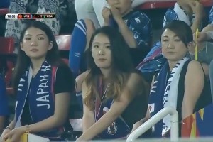 名場面！當(dāng)年網(wǎng)上瘋傳的日本母女球迷