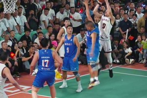 這記跳投，大家打多少分？