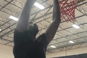 “美媒設(shè)想歷史上完美的NBA球員”你認(rèn)同這樣的看法嘛...