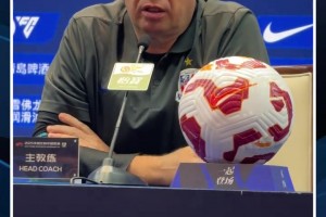 申花賽前：蔣圣龍停賽，斯盧茨基直言要心無旁騖打好最后三輪