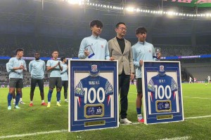 進攻天賦溢出的一支羅馬！托蒂當年連線卡福集錦！