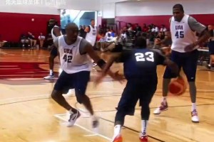 麥迪回憶：姚明打爆了哈靈頓，但是遇到小陣容我們會(huì)很難受！