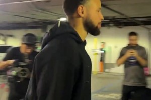 勇士球員進(jìn)入球館，你覺得誰的氣質(zhì)最佳??