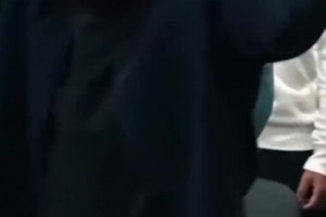 阿爾維斯被放出來后依舊享受生活，參加合唱團一展歌喉??