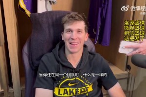 里夫斯：我是史上首位給一對父子都傳過空接的人，真特別！