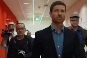 有內(nèi)鬼??？TA：阿隆索曾釣魚測試出皇馬更衣室確實有人泄密