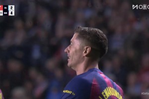 復(fù)出即戴帽！拉什福德角球助攻，萊萬甩頭破門！