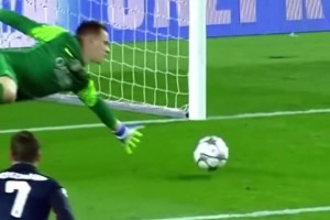 屬于門將的試煉塔！那些驚人的撲救合集！多少球看著都要進(jìn)了！