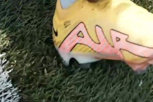 什么待遇啊？梅西的訓(xùn)練課現(xiàn)場有2.2萬人觀看，這影響力！