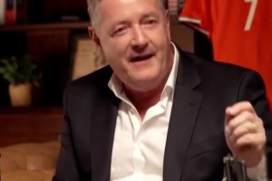 聲援C羅！摩根曬視頻：梅西同樣肘擊對手就沒事